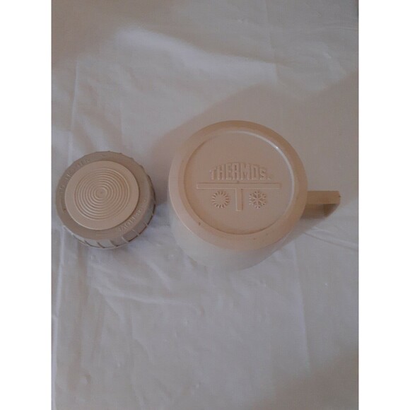 Vintage Thermos Beige & White Quart Size Division King Seeley 1960's Model 2202 - Picture 5 of 10